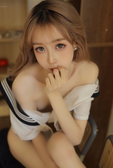 kinngyo（花音栗子）29套图自行打包468m[115四人游+468m][百度盘]