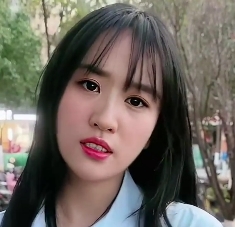 刘亦菲黑丝高跟狗仔拍摄合集：扒拉神秘处舞