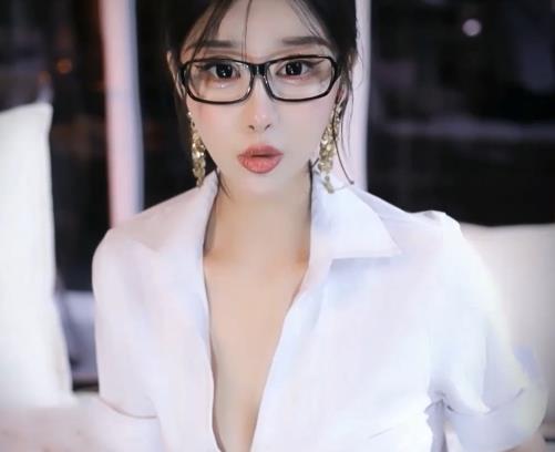 CC小恩雅：带民工回家，善良老师被骗，定制剧情，视频时长33分钟，572M