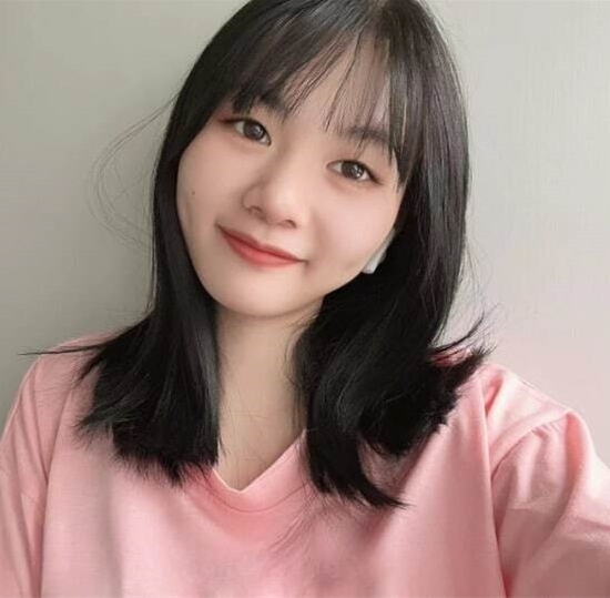 重庆奶茶店00后C杯美女与摄影师合作的精彩瞬间