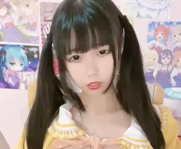 推特露脸FL姬（莉莉酱）妹子双马尾合集