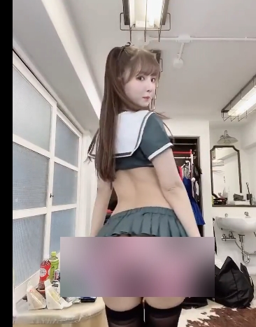 推特精选妹子芊芊作品合集：网红小姐姐的精选妹子类型作品