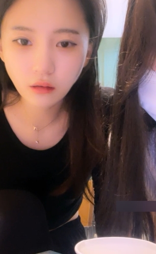 限时特惠女主播小石头热舞直播作品合集，放松毕业季必备！