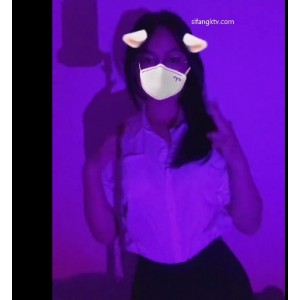 百合女大学生的日常互动与假JB的诱惑