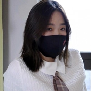 小凌女神裸足脚模摄影照片分享