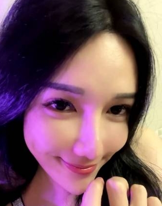 大罩杯美女顾灵曦道具cha+bi打粑粑1对1合集12V329M