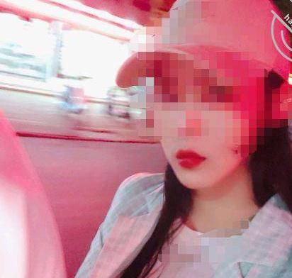 绿帽系列客厅卧室装饰视频，让你的女朋友疯狂！646M超高清资源，1V你情我愿，楼主神奇牛逼，肝事满分颜值，剧情惊艳全场！