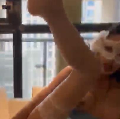 18V顶级私拍精选资源+推妹子+闺蜜+互玩+展示作品+身材+UP主+自动打桩机+浴室