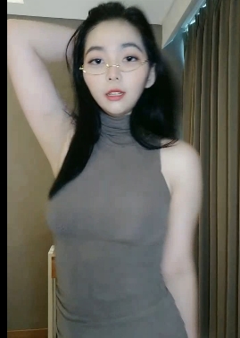 网红清野热舞诱惑：清新可人的百变热舞让人心跳加速