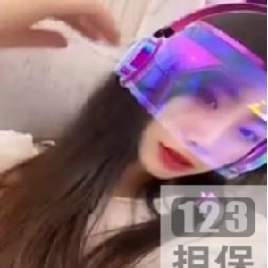 久妖大神狮子座Walker：网红风采、时尚秀、搞笑段子，让你沉浸在美好的氛围中