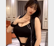 斗鱼精选颜值主播小九：自拍F熊大长腿17V2.8G视频更新