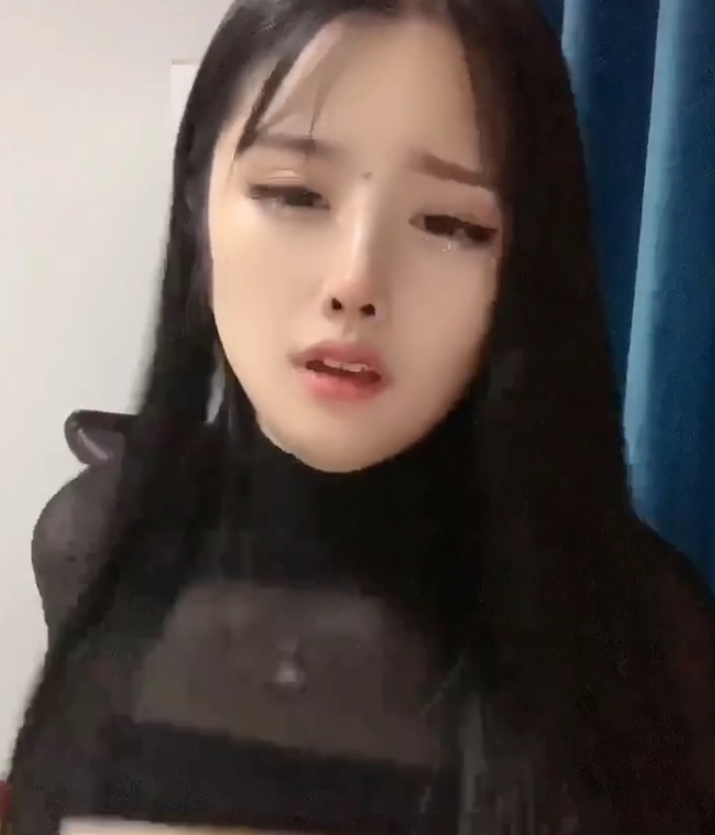 宋星星专属定制快手超级大猫女神宋星星缤纷精彩视频：颜值爆表、肉感极致、技艺精湛、灵动优雅，给你一场童话般的视觉盛宴！