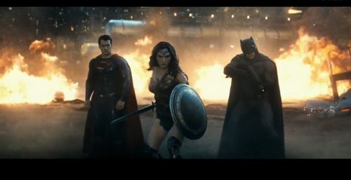 新用户首发4K视频资源「蝙蝠侠大战超人：正义黎明」500g云盘空间转存，极速在线播放！