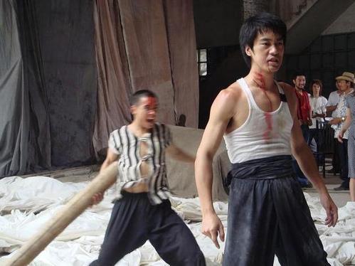 《李小龙传奇：陈国坤、王洛勇联手打造2007年传奇》