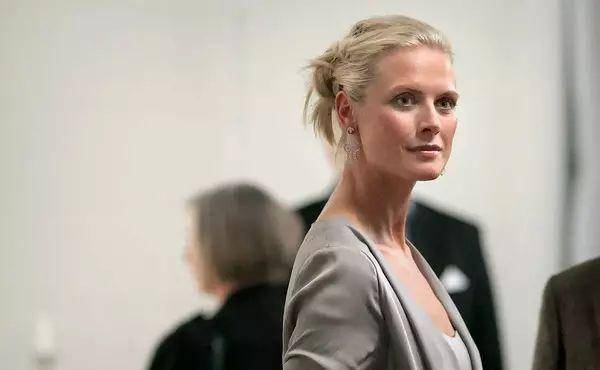 2022昼夜不停《网飞电影》1080P法语中字：海盗残暴的昼夜挣扎