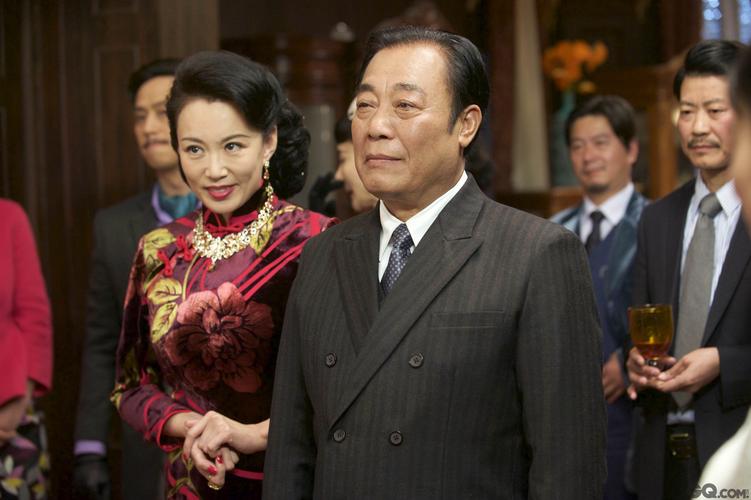 《1984年除夕夜：U盘》——徐志强执导，肖雨雨、杨珑、唐爱国、白云领衔主演的1080PWEB-DLx264AAC-SeeHD.mp4格式的喜剧电影。