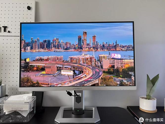 2022《流光之城》4K质量WEB-DL，H265编码，AAC音频，内嵌中文字幕，阿里云盘更新至36集