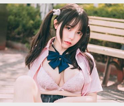 微博某推上的六味帝皇酱们,今天又集体搞事了。