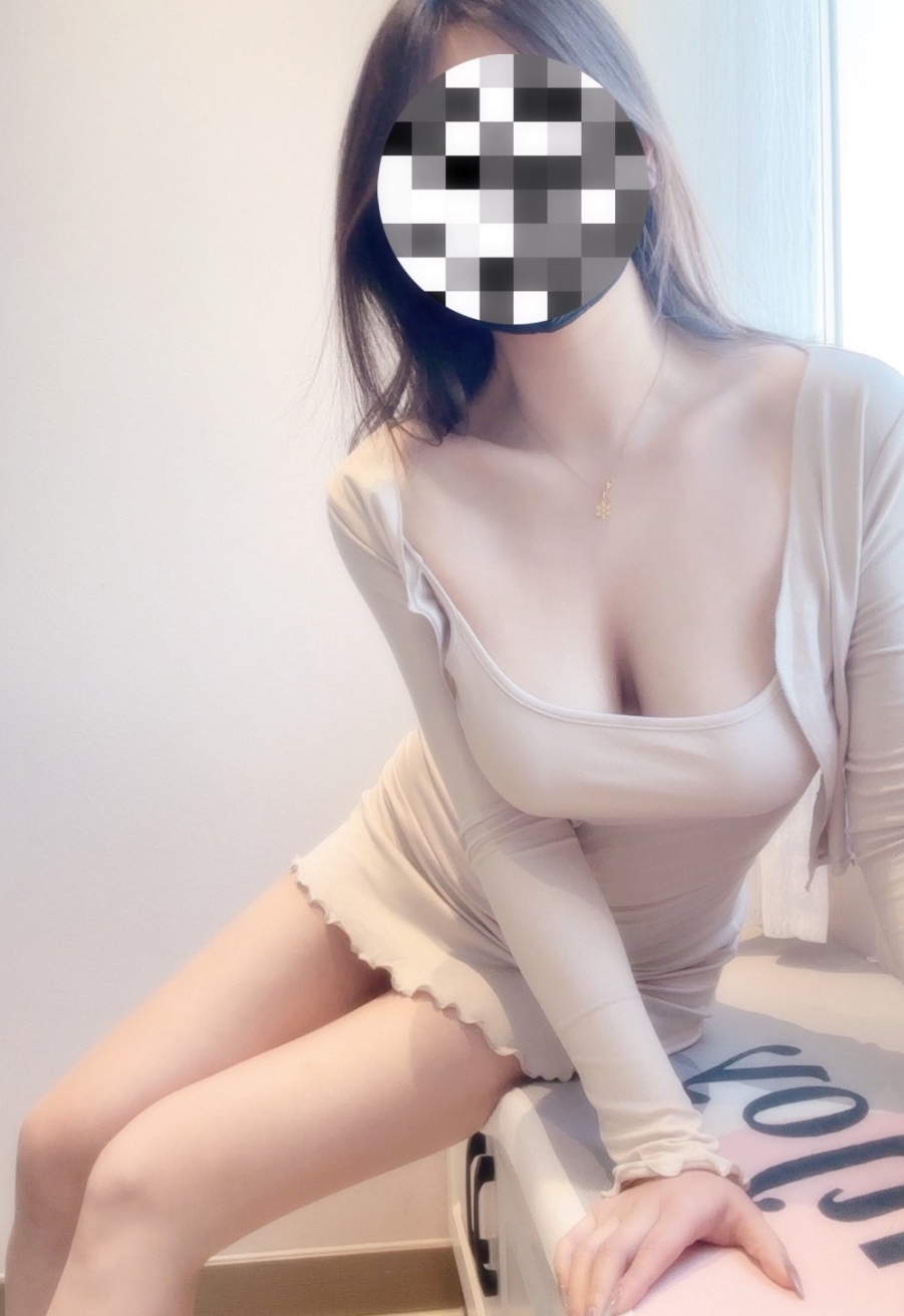 大罩杯福利姬+小鲅鱼定制+5.8g