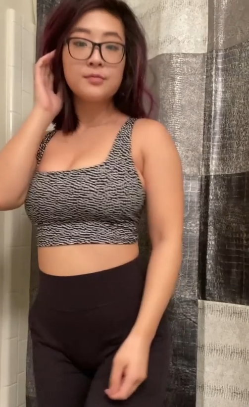 [自行打包]+《精品(秘)反差高材生》露臉才是王道！豐腴極品大罩杯翹...+[25v+497m][百度盘]