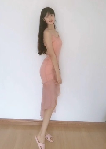 快手63万粉丝舞蹈系萌妹绝版合集，1.2G高难度舞姿与柔软魅力尽显，绅士必看！