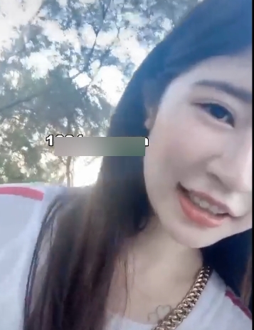 网红玲玲作品合集：身段玲珑，金龟婿粉丝狂爱，颜值在线