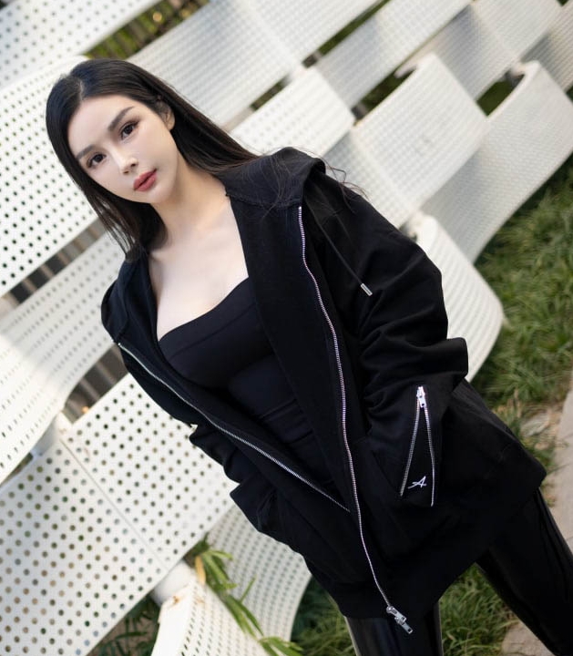 田冰冰：秀人嫩模，37v27.6g视频收藏180，百度ED2K