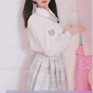 《仙云》直播间：美女主播的魅力无限，粉丝狂欢不止