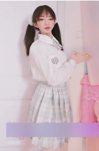 《仙云》直播间：美女主播的魅力无限，粉丝狂欢不止