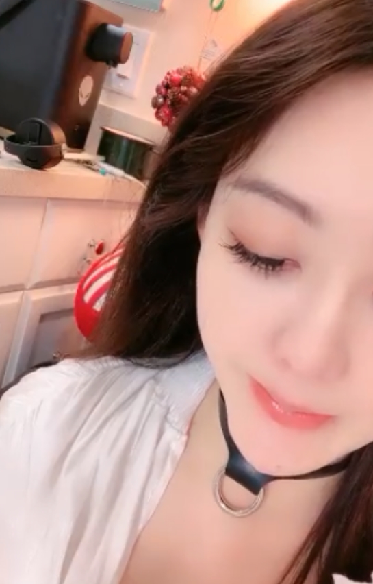 军阀太太人气女神合集，小奶瓶NEINEI全收录，百度ED2K新增视频