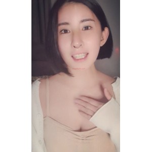韩国主播ekgp0505劲爆甩奶按摩合集，18G视频大小，美腿丝袜御姐风格H级表演