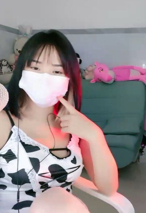 优优UU：校园舞蹬，101v62.6g视频收藏热度爆棚