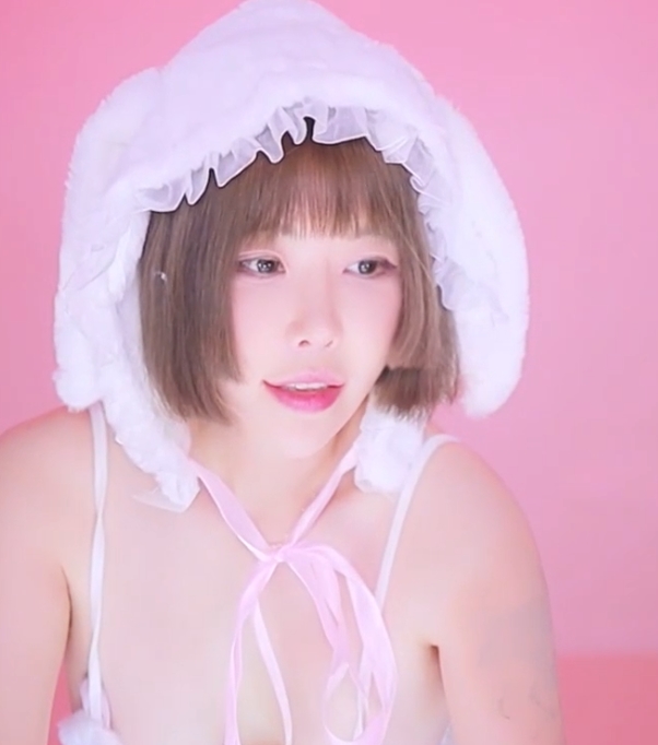 holymoly：韩国BJ福利姬26部4.4g视频，百度、ED2K收藏狂潮