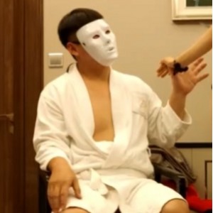 推特尤物女神@cddaxiaojie《双龙戏凤篇》高清1V视频，文件大小411MB，百度盘下载