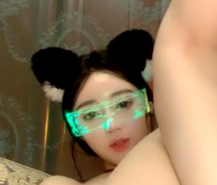 YY年度盛典女神惊艳直播，完美身材S话惑S女自拍视频2小时54分钟