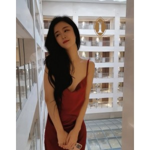 迷人空姐蔓CC私拍1.86G视频，收藏珍藏