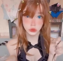 Meiadinha自娱自乐：科技脸嫩娃娃作品视频585P2.2G