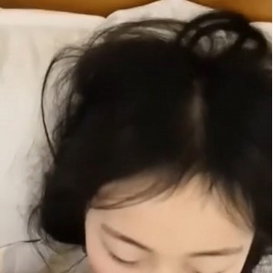 你更全面地了解这位可爱的眼镜学妹，一起感受她的青春故事吧！眼镜学妹小雪：河南实验中学大合集