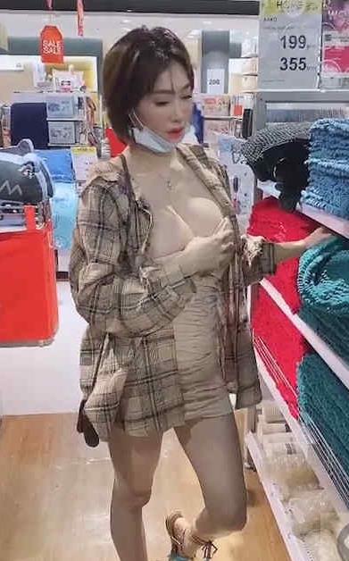 泰国网红mauymyb：车灯波段大玉兔，社保粉丝狂热