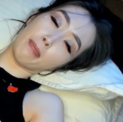 神秘黑丝不明液体，迷人魅力，打包百度盘