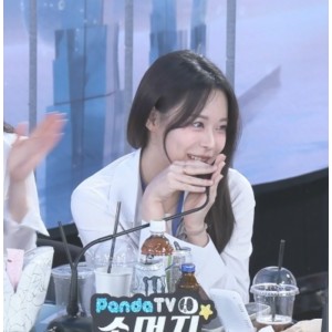 [转载搬运]jinricp韩国女团2月19日超强直播+VIP内容原档合集43G[包含10部原档超清资源+VIP内容+超长版视频+43G][百度盘]