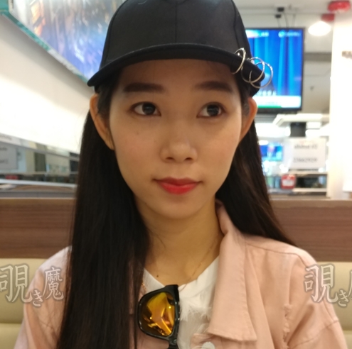 转载搬运小嫩模迷翻奇葩姿势玩弄小某处2.9G1v+3g百度盘