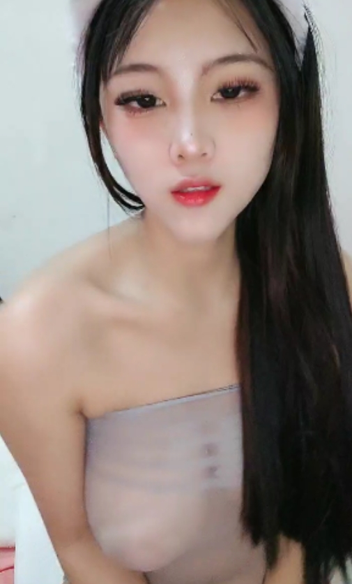 南沙区大熊妹，19岁，正点迷人