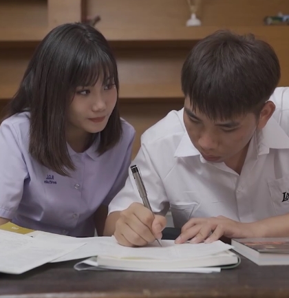 商品某传媒MSD043青春盛宴极乐冲动忘情中途退出1V/769M[百度云]