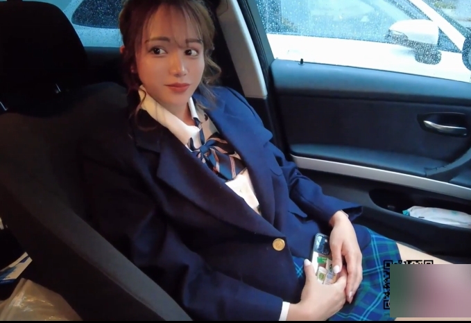 美女在图书馆被喷泉玩弄，1V视频，大小为129MB，可在百度盘下载