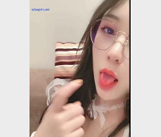 烧嫩女神高颜值A4腰砂糖甜美酥胸长腿小姐姐