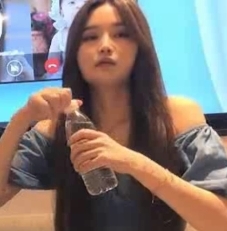 舔子揉搓，黑黝黝毛毛，胃口大开！1V5P1.76GB百度盘转载搬运