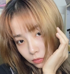 诱惑之舌：11V美女口腔核酸特写