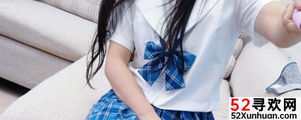 花狸：元气少女的精彩写真作品合集