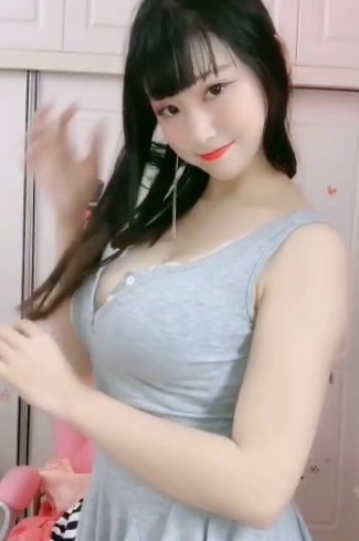 50V-776M神似明星极品美女定制合集：火爆斗鱼快手爆R主播白白兔高颜值性感身材视频